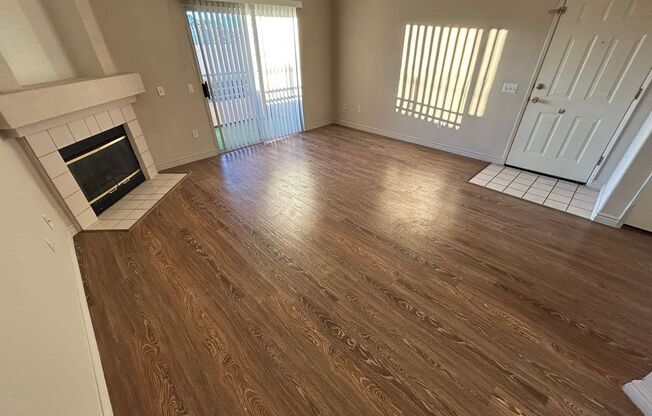 Inviting condo in the convenient West Harmon area of Las Vegas