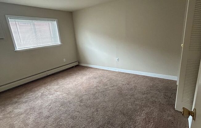 1 bed, 1 bath, 625 sqft, $1,250, Unit F06