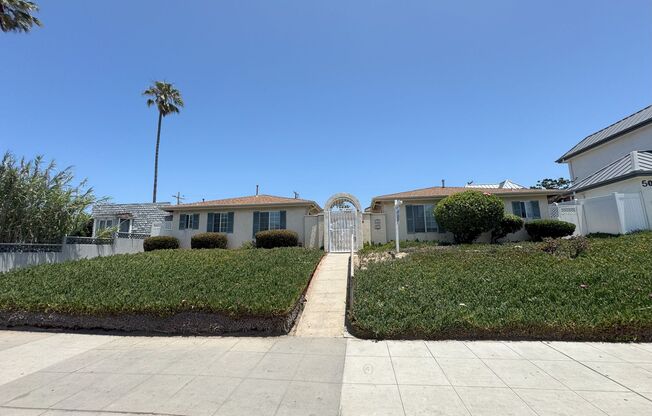 10 Units Ocean Beach... 1/2 block to beach