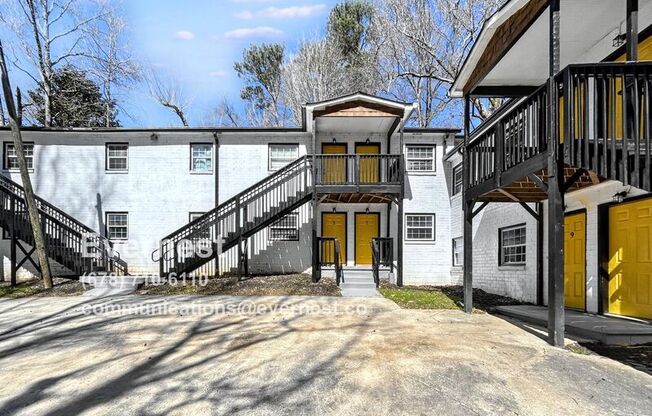 399 HOLLY ST NW