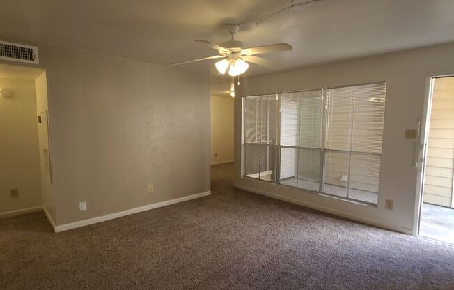 1 bed, 1 bath, 747 sqft, $860