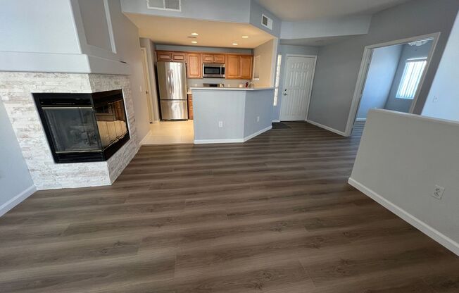 2 beds, 1 bath, $1,450, Unit # 1050