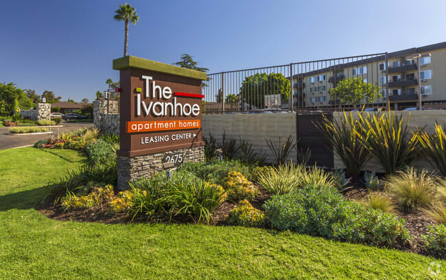 Ivanhoe Village Apartments