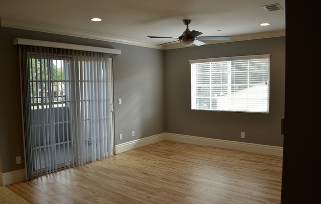 Gorgeous 2/2 with Assigned Parking! In Unit Washer & Dryer! Gated Community! Centrally Located!