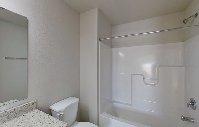 2 beds, 2 baths, 1,196 sqft, $1,840, Unit 17