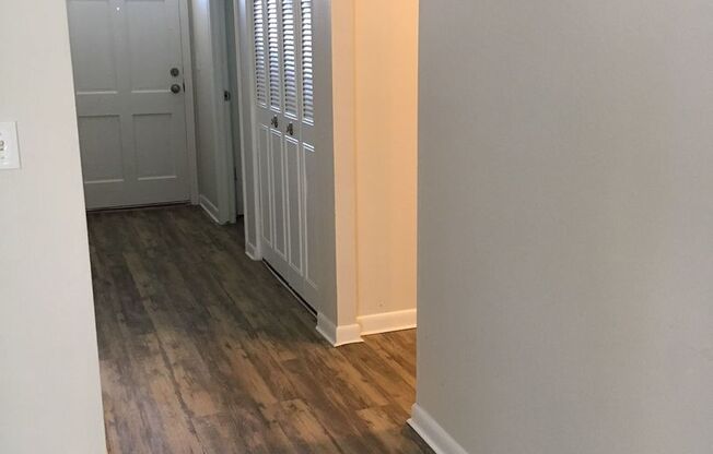 1 bed, 1 bath, $1,595, Unit 233-D11