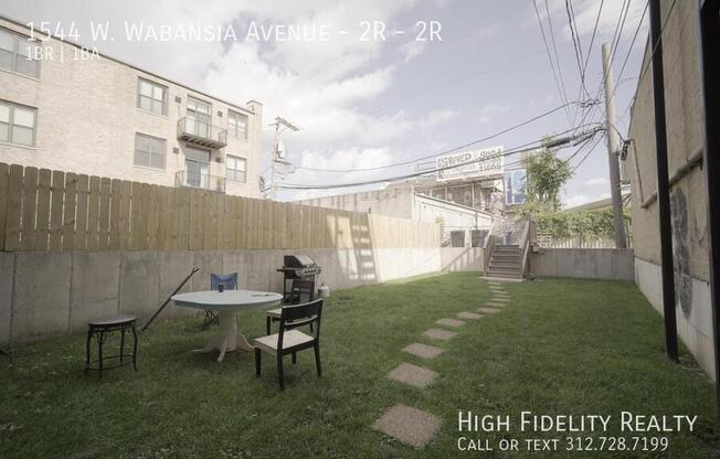 1544 W WABANSIA AVE