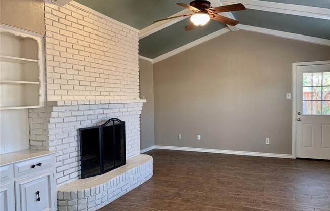 15511 EARLPORT CIR