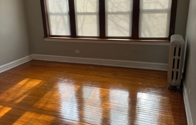 7953-59 S Saint Lawrence Ave