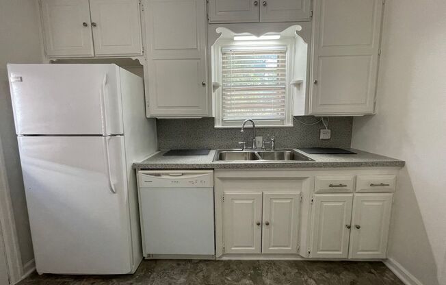 2 beds, 1 bath, $950