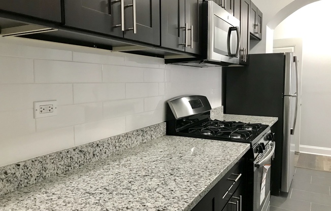 Studio, 1 bath, 375 sqft, $1,450, Unit 101