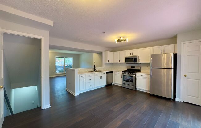 Charming 3 Bedroom/2 Bathroom Apartment in Windsor Mill Community, MD!