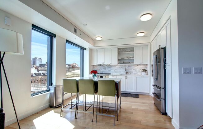 Welcome to the Coloradoan!! Luxury Hi-Rise Living in the Heart of Union Station!