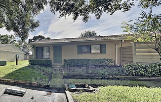 220 CHEROKEE CT