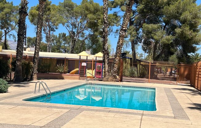 Charming West Side Condo Close to Downtown Tucson !