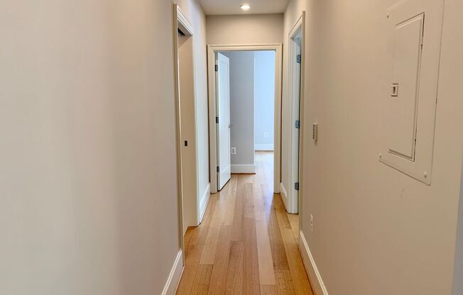 2 beds, 1 bath, $4,250, Unit 209