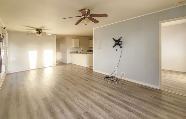 3BR / 2Bath / 2Parking - Shores at Suncrest Townhome in Ewa Beach!