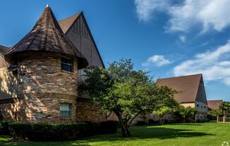 Castlewood Apartments