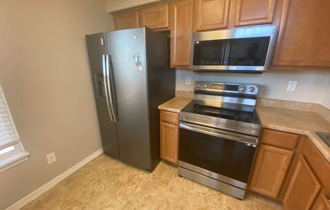 2 beds, 2.5 baths, $2,250, Unit # #D