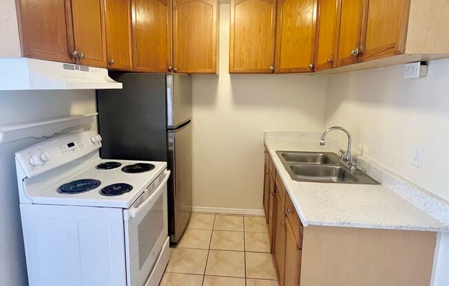 Available Now! Spacious Apartment in Quiet Area of National City