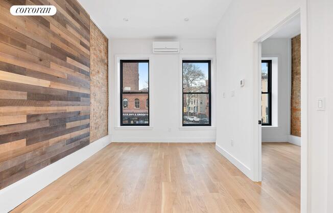 856 FULTON ST