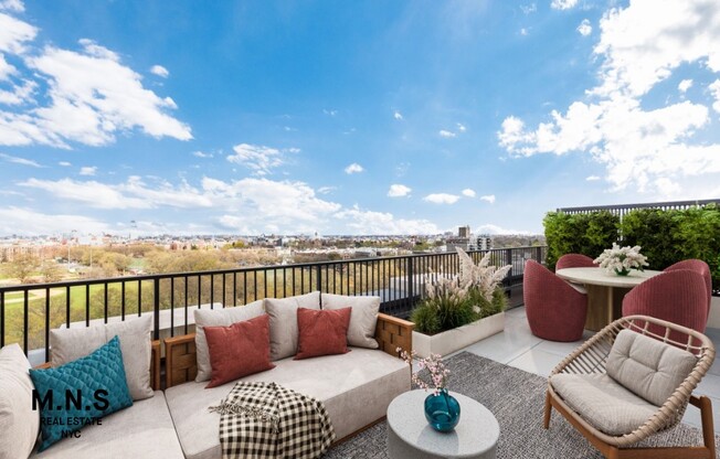 1 bed, 1 bath, $4,110, Unit PH-102