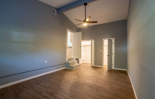 3 beds, 1 bath, $1,149