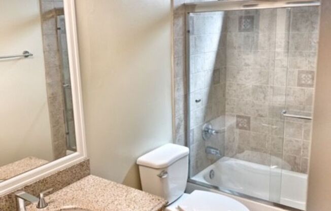 2 beds, 1 bath, 1,307 sqft, $2,595, Unit 04