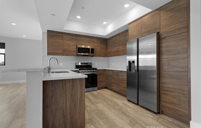 4383 SEPULVEDA BLVD