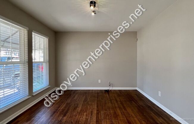 JUST REDUCED *ALL ELECTRIC* Ranch in Riverdale! 1st month's rent is FREE w/ a 13-month lease!
