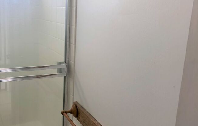 1 bed, 1 bath, $1,995