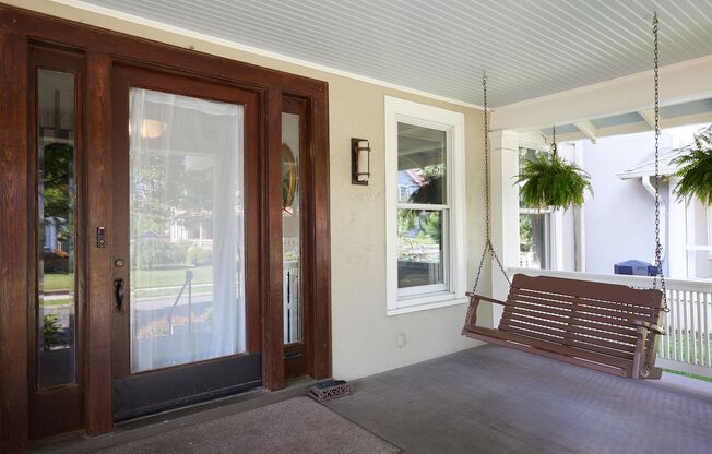 Sunny, Spacious, & Spectacular