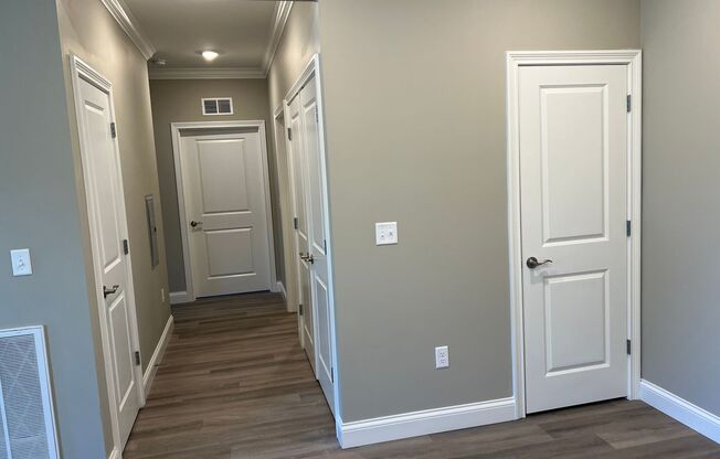 2 beds, 2 baths, 979 sqft, $1,130, Unit 911