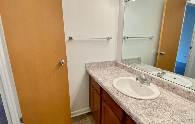 2 beds, 1 bath, 1,000 sqft, $1,295, Unit 306