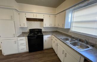 3 beds, 2 baths, $1,350