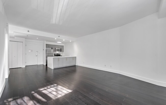 1 bed, 1 bath, 813 sqft, $4,500, Unit S1B