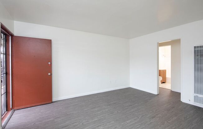 ***2 WEEKS FREE - Apply Today!!*** on select units - Your New Home Awaits in El Cajon!