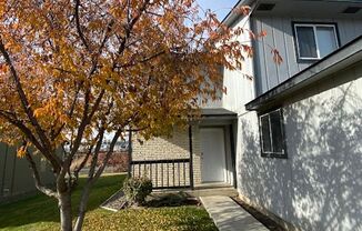 3 beds, 1.5 baths, 1,200 sqft, $1,650, Unit A