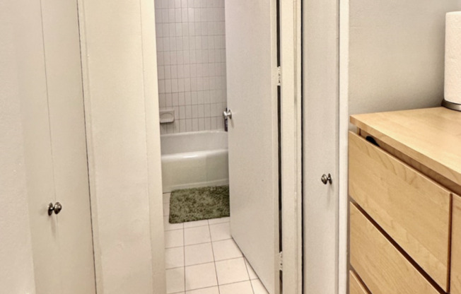 Studio, 1 bath, 483 sqft, $3,550, Unit 7H