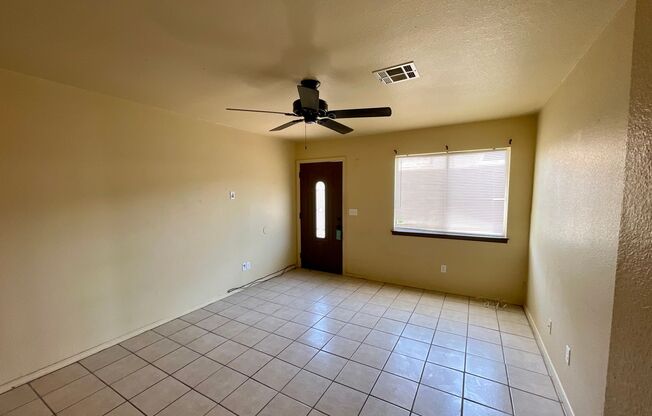 3 beds, 2 baths, $1,150