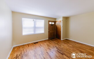 3 beds, 1 bath, $1,350, Unit 171 E 12th 5