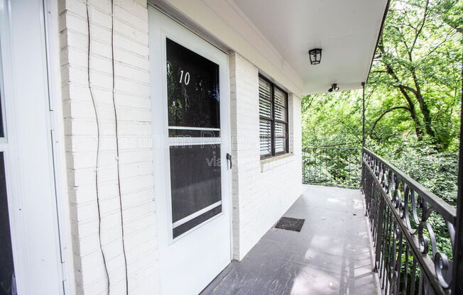 1 bed, 1 bath, 550 sqft, $1,000, Unit 6