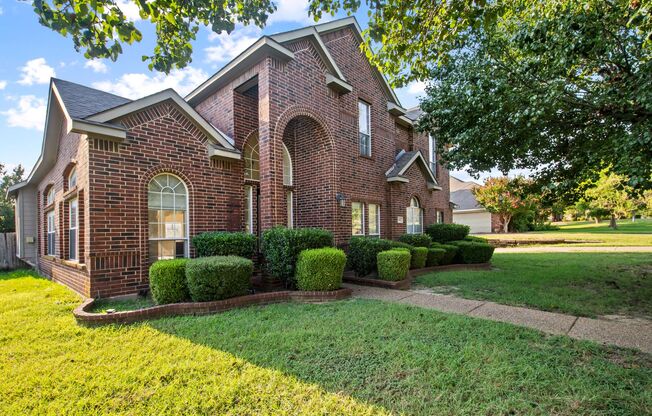 Stunning 4-Bedroom Rental Home with office and wetbar