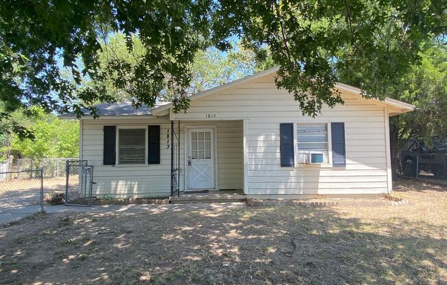 1813 Wayne Street, Denton, Texas 76209