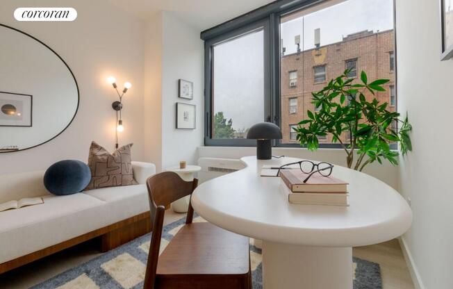 3 beds, 2 baths, $5,960, Unit 12K