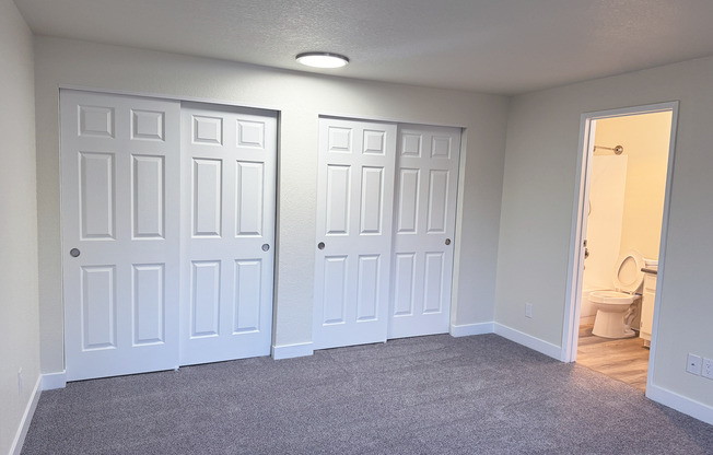 2 beds, 2 baths, 984 sqft, $2,175, Unit B203