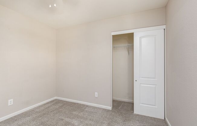 3 beds, 2.5 baths, $1,900, Unit UNIT 152