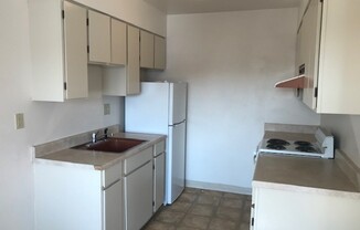 2 beds, 1 bath, 730 sqft, $925, Unit 7