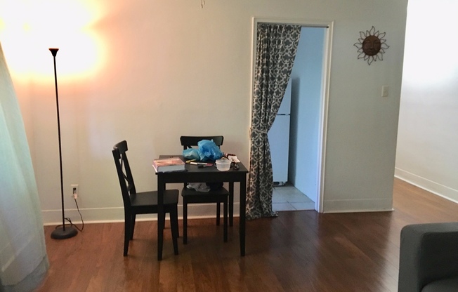 1 bed, 1 bath, $1,195, Unit 17