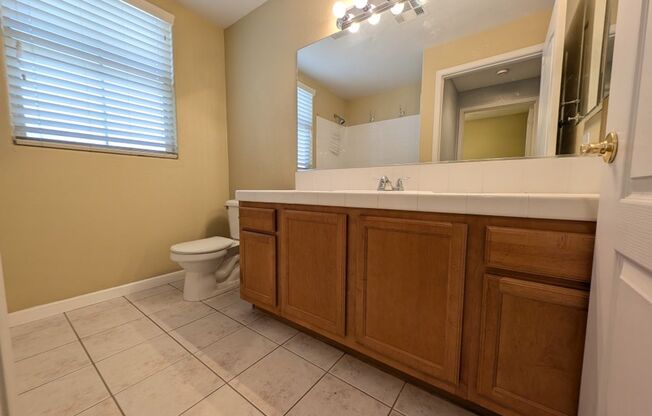 2 beds, 2 baths, $1,400, Unit # 1713